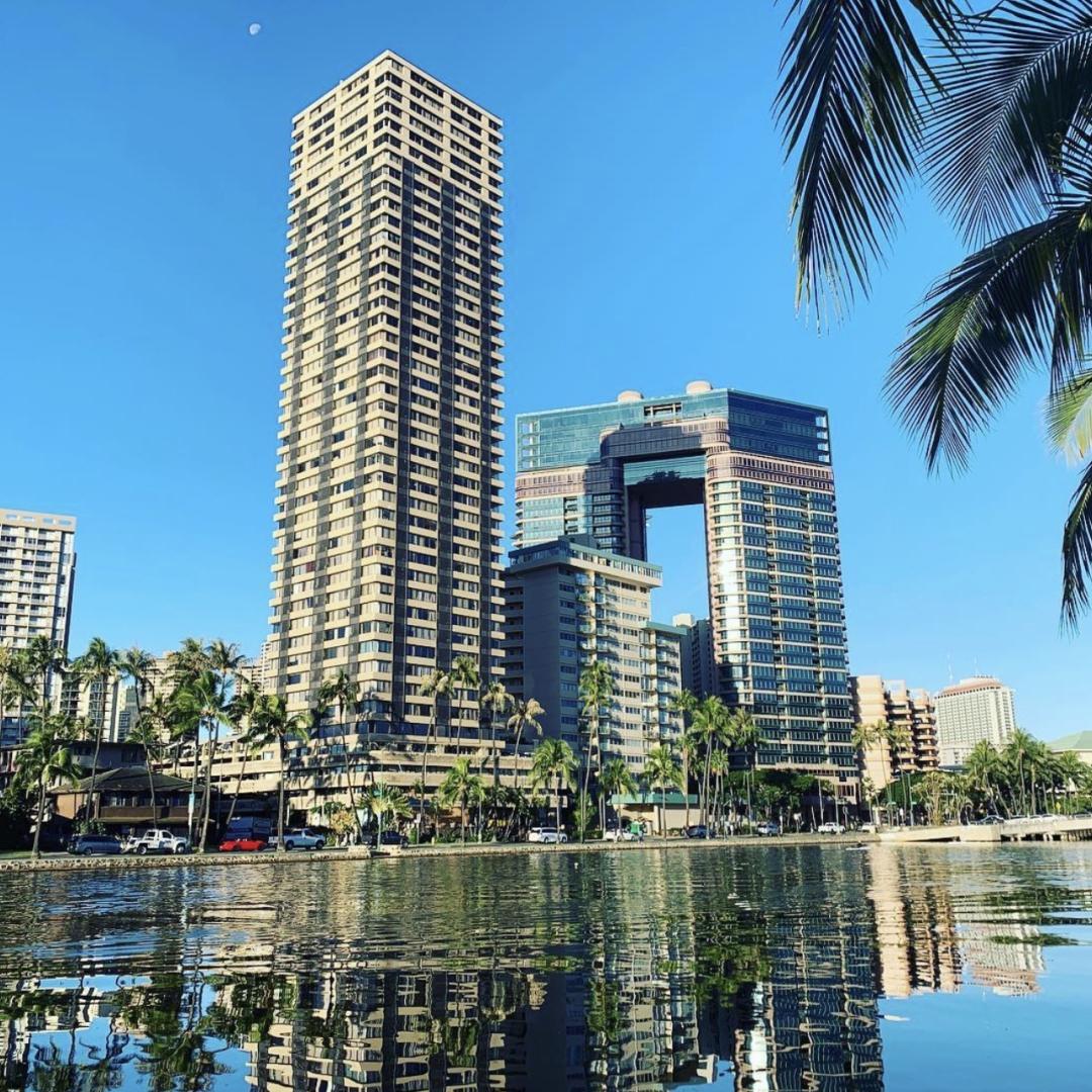 hawaii waterfront buildings