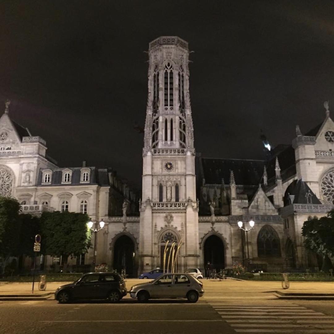 paris cathedral